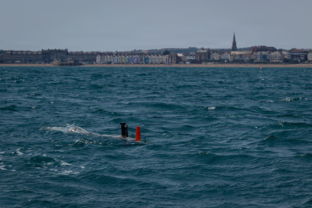 Robots Hunting Robots: Anduril and Ultra Maritime Demo Autonomous Counter-UUV Tracking at Navy's Lanternfish 2026